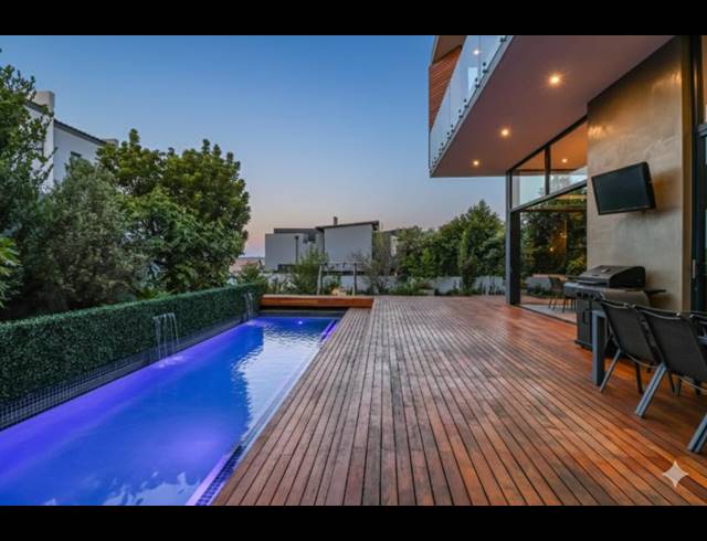 6 BEDROOM HOUSE FOR SALE IN MIDSTREAM RIDGE